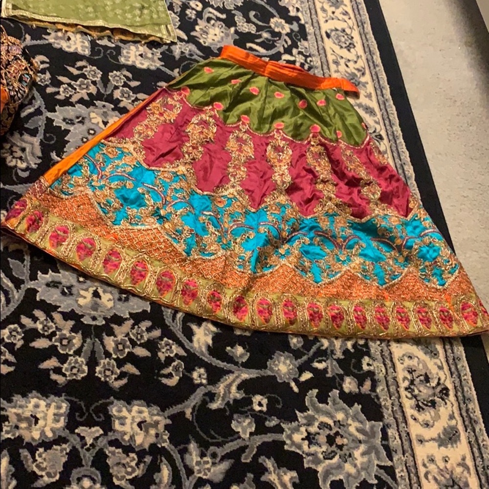 Stunning kids fancy lehenga three piece suit - Picture 6 of 8